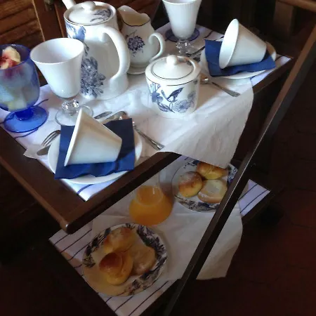 Serenella Couette-café 5*