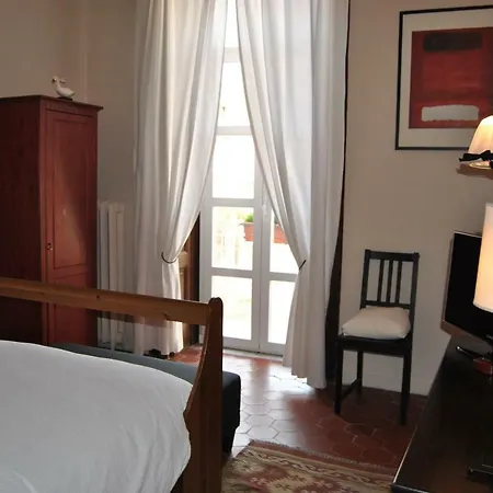 Serenella 5* Naples