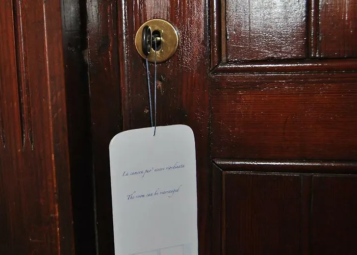 Bed and Breakfast Serenella Νάπολη